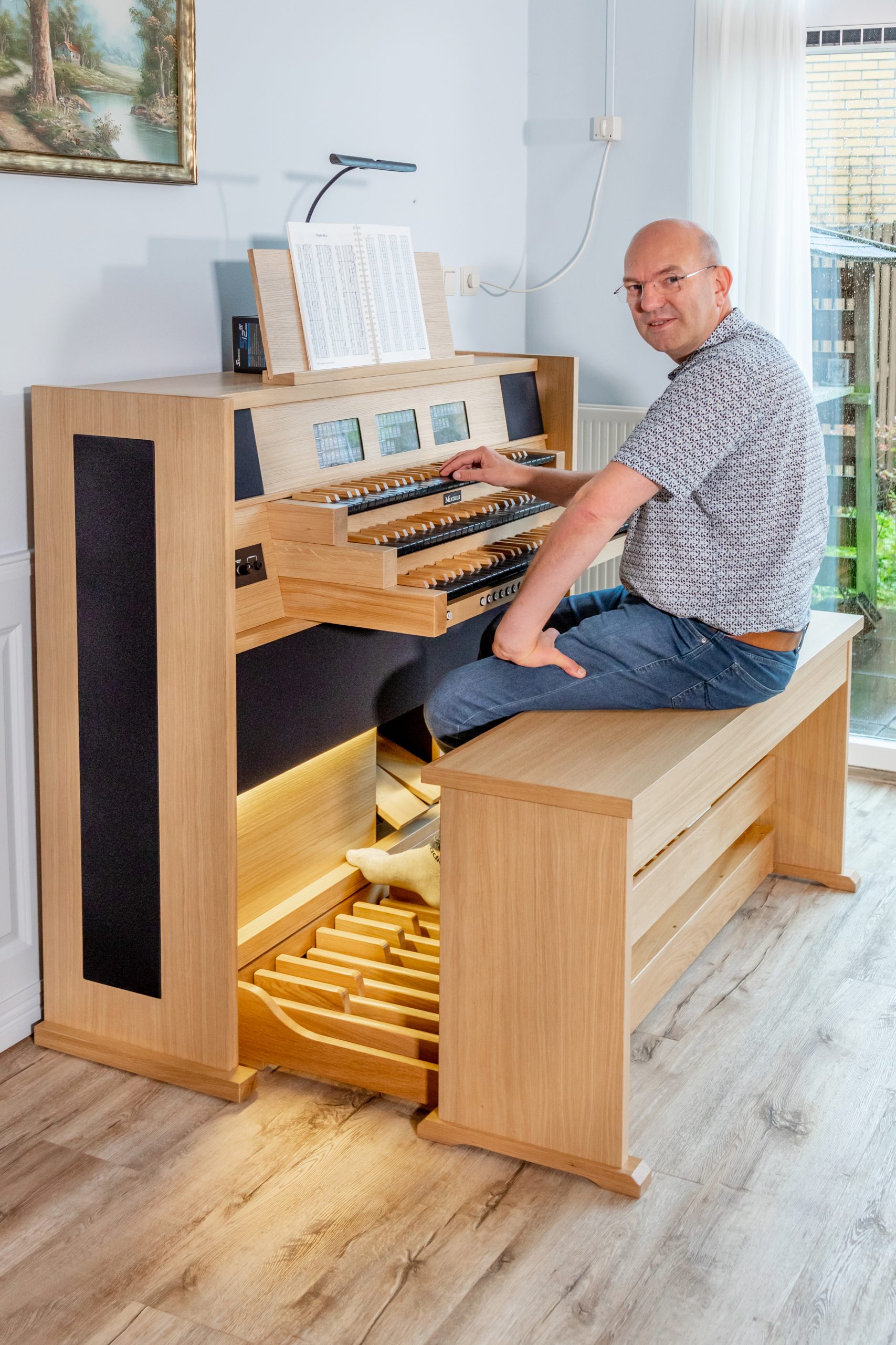 Buying an electric organ  Discover the wide range of Mixtuur